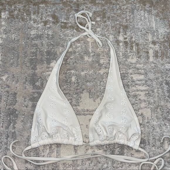 🏷️ 5 for $25 - OLD Navy Embroidered Bikini - Picture 2 of 9